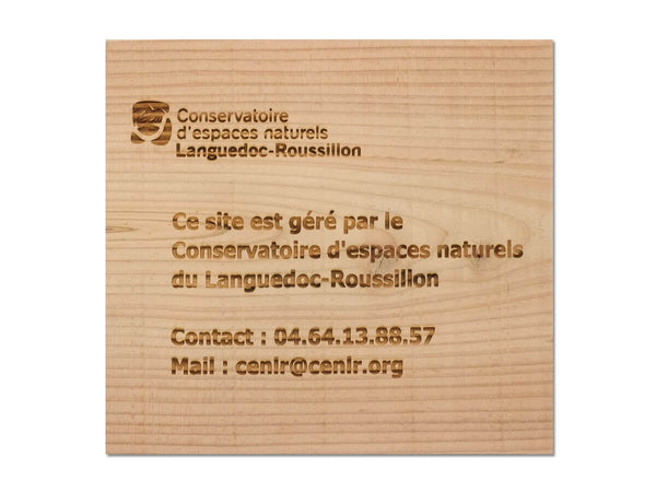Panneau bois avec logo