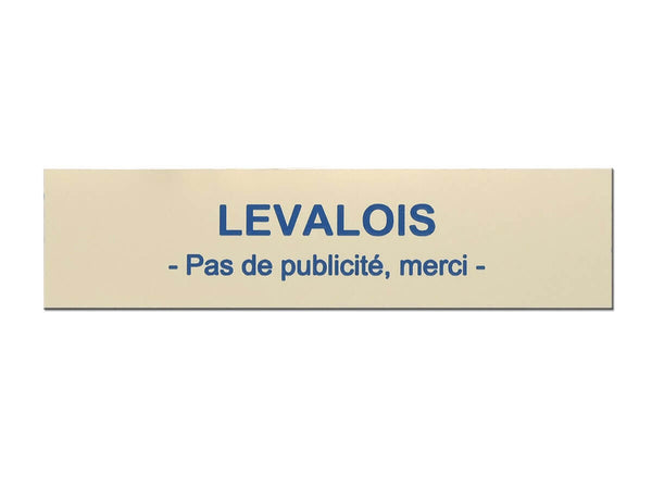 Plaque nom + pas de pub
