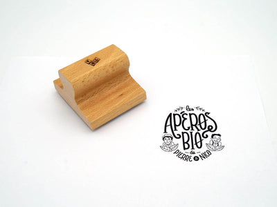 Grand tampon avec logo